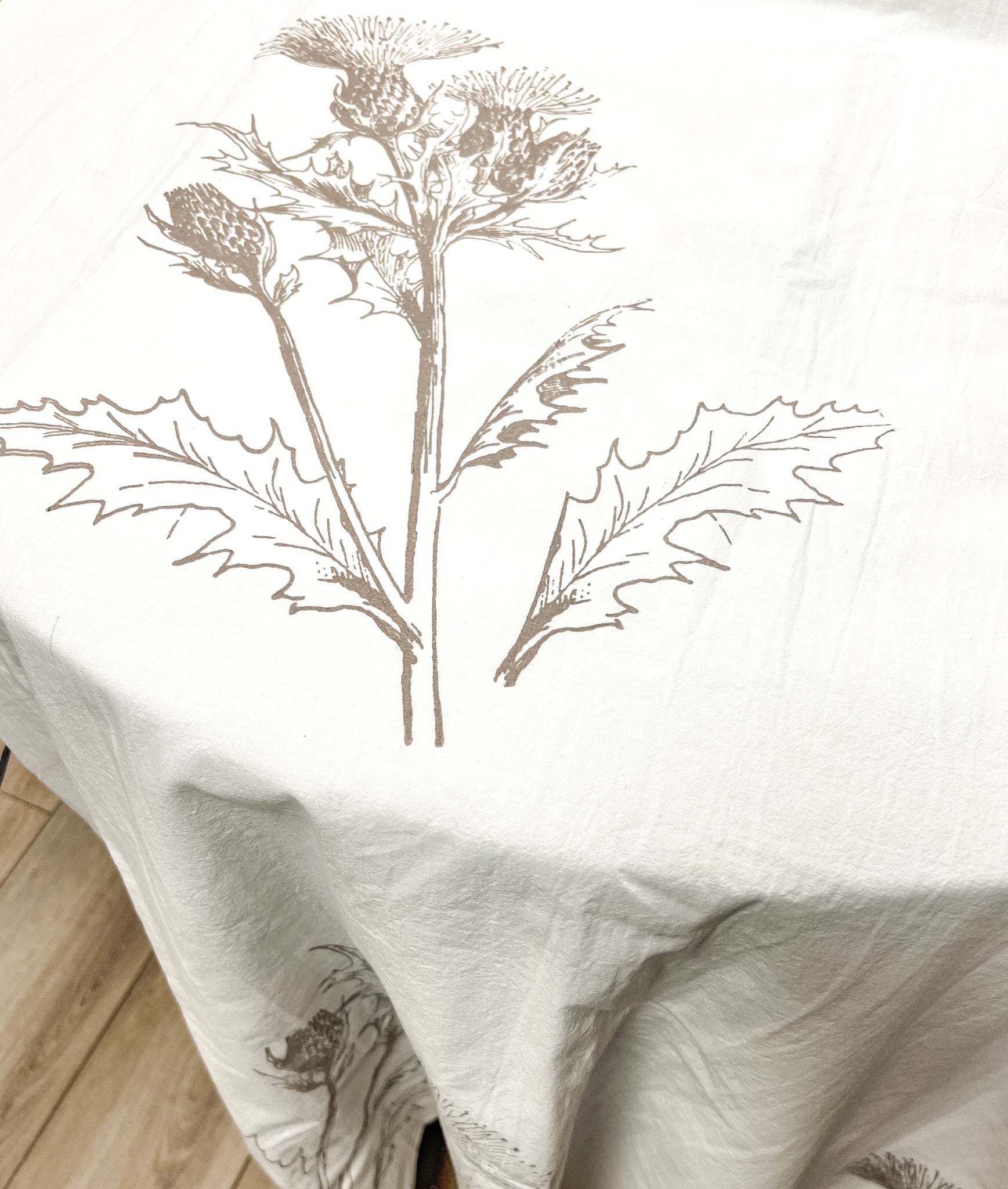 Cardos Tablecloth
