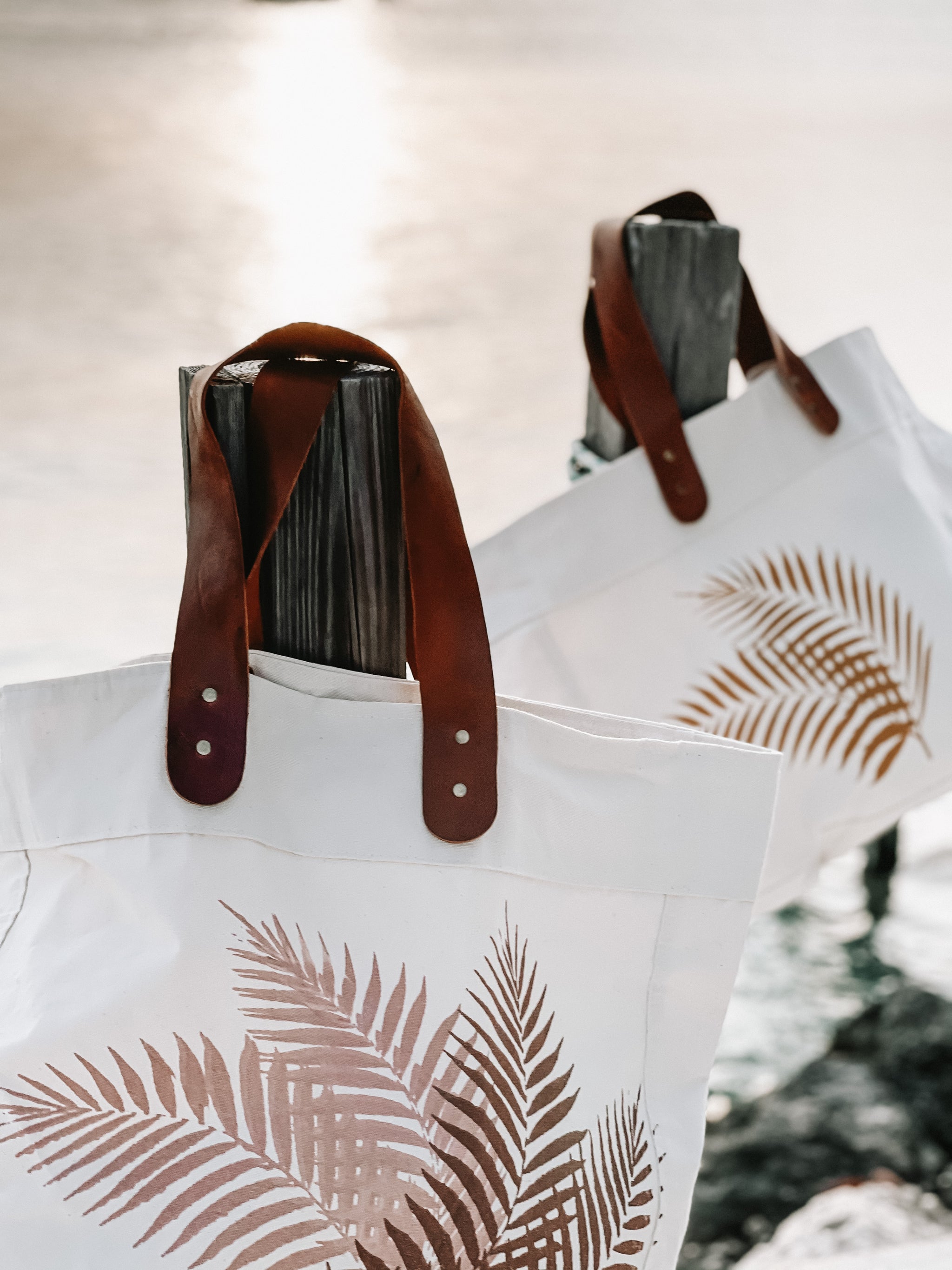 関税込み】ALANUI 'Icon Palm Leaf Big' handbag